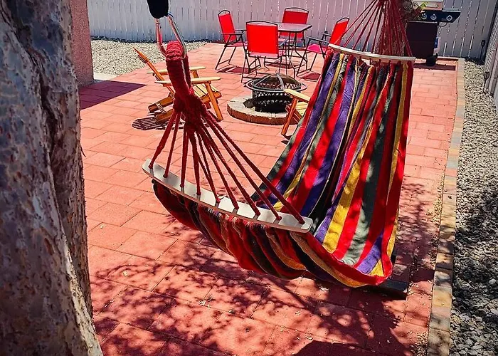 Apartamento Your Tiny Downtown With Backyard Unit D